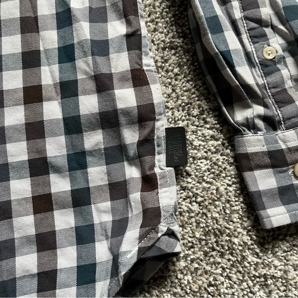 The North Face Grey Plaid Long Sleeve Button Up Mens M - Picture 2 of 7